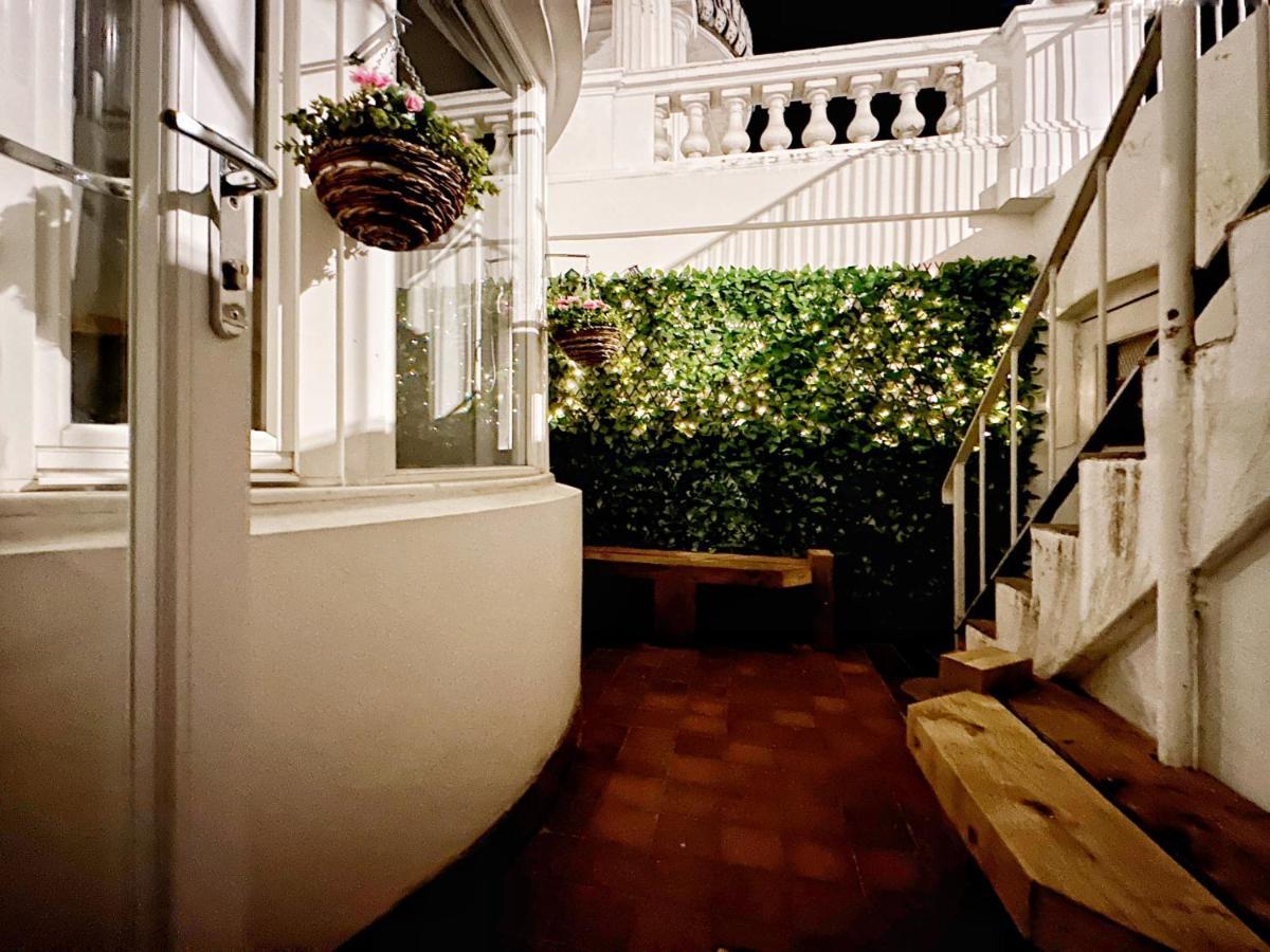 Liam Place Near Hyde Park - 1 Double Bed, 1 Sofa Bed, Spacious Apartment, Private Entrance London Exterior photo